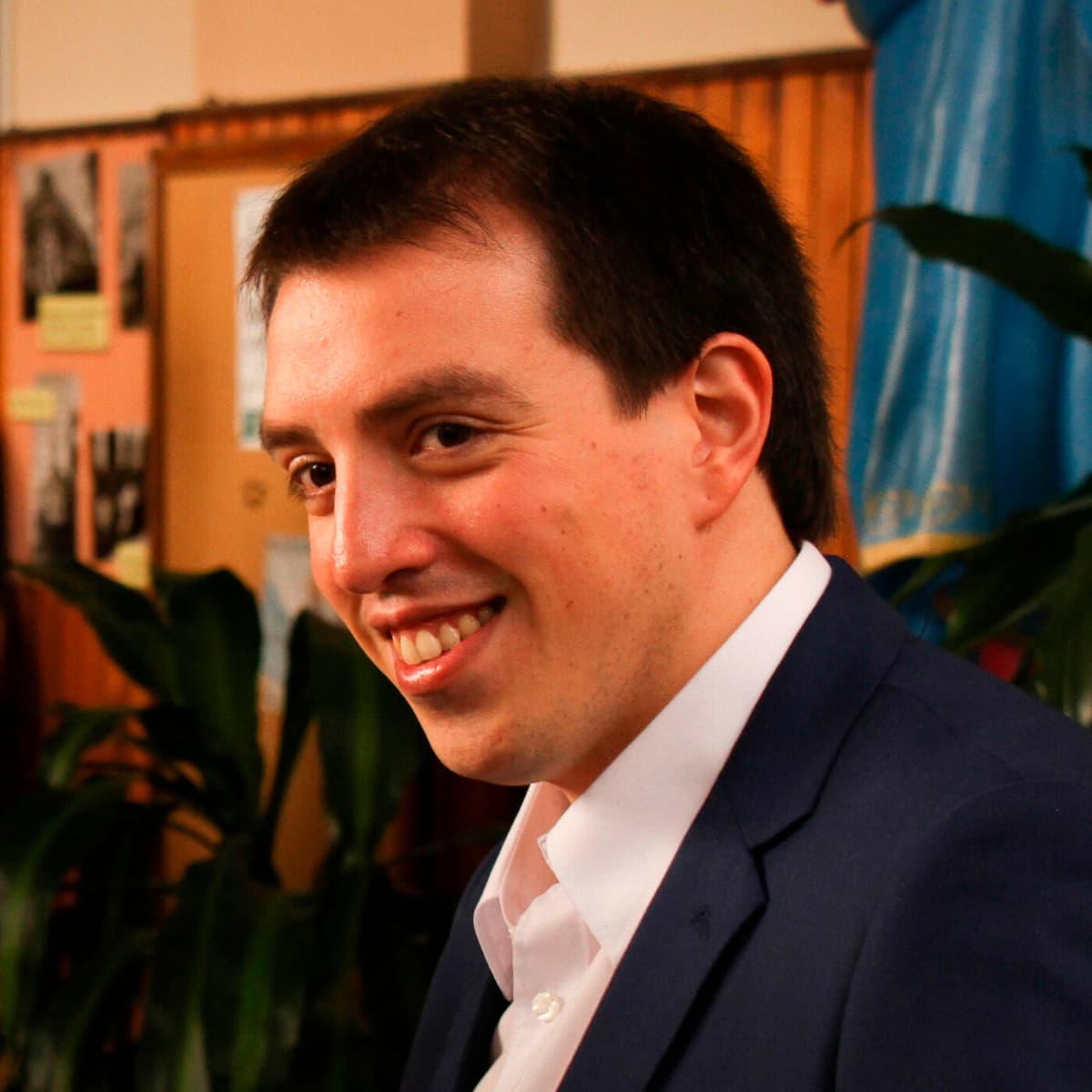 Entrevista al Dr. Roberto VILLALOBOS ATLAS en FM La Tribu Obstrucción Vínculos Impedimento de Contacto Violencia Género - Interés General cover