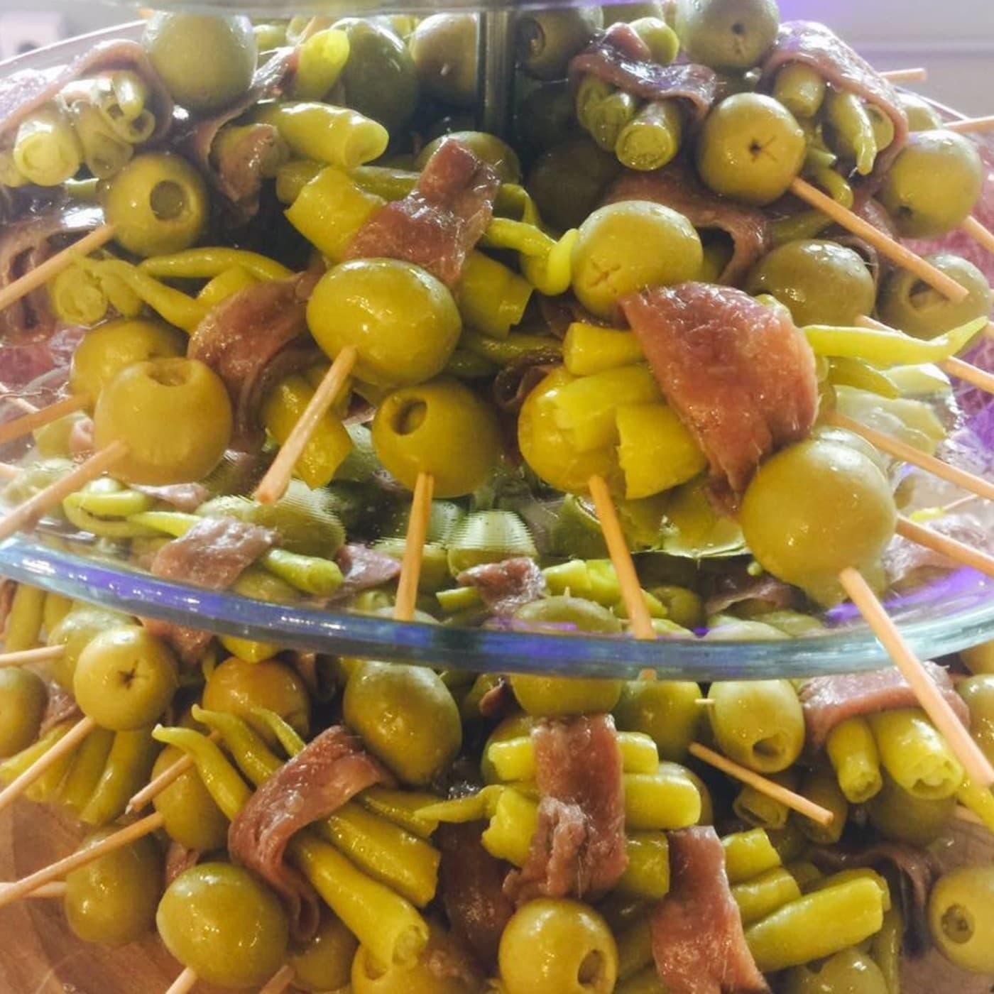 Txomin y Vicenta, ultramarinos. Desde 2016. - Kultureando 1 (1/07/17) cover