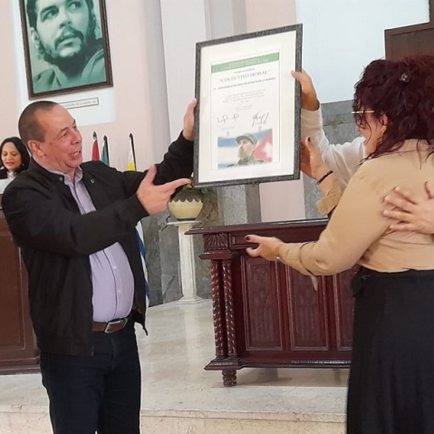 La entrega de los educadores de la Salud en Cuba - Radio Rebelde cover