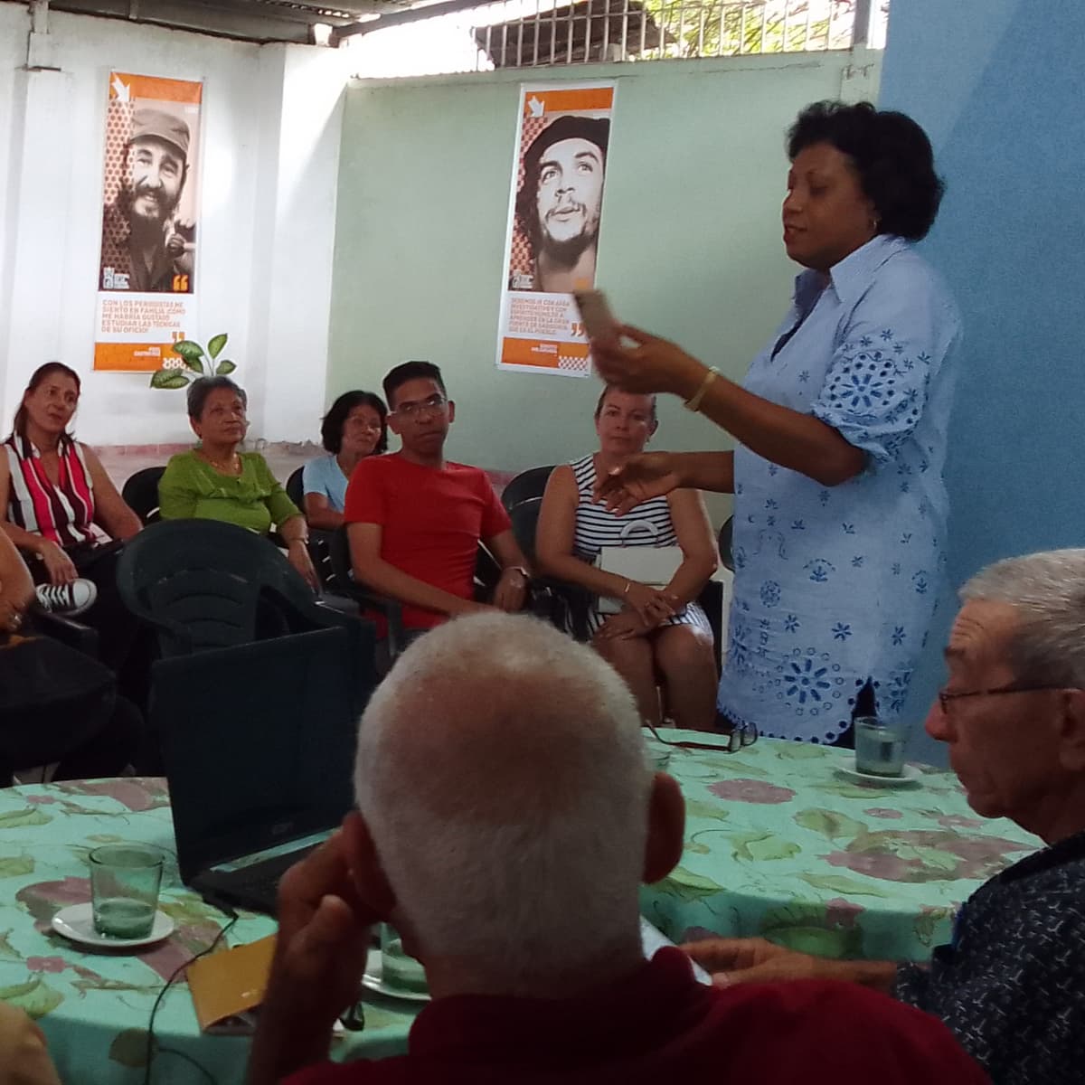 Reconocen a periodistas tuneros en su jornada - Radio Rebelde cover