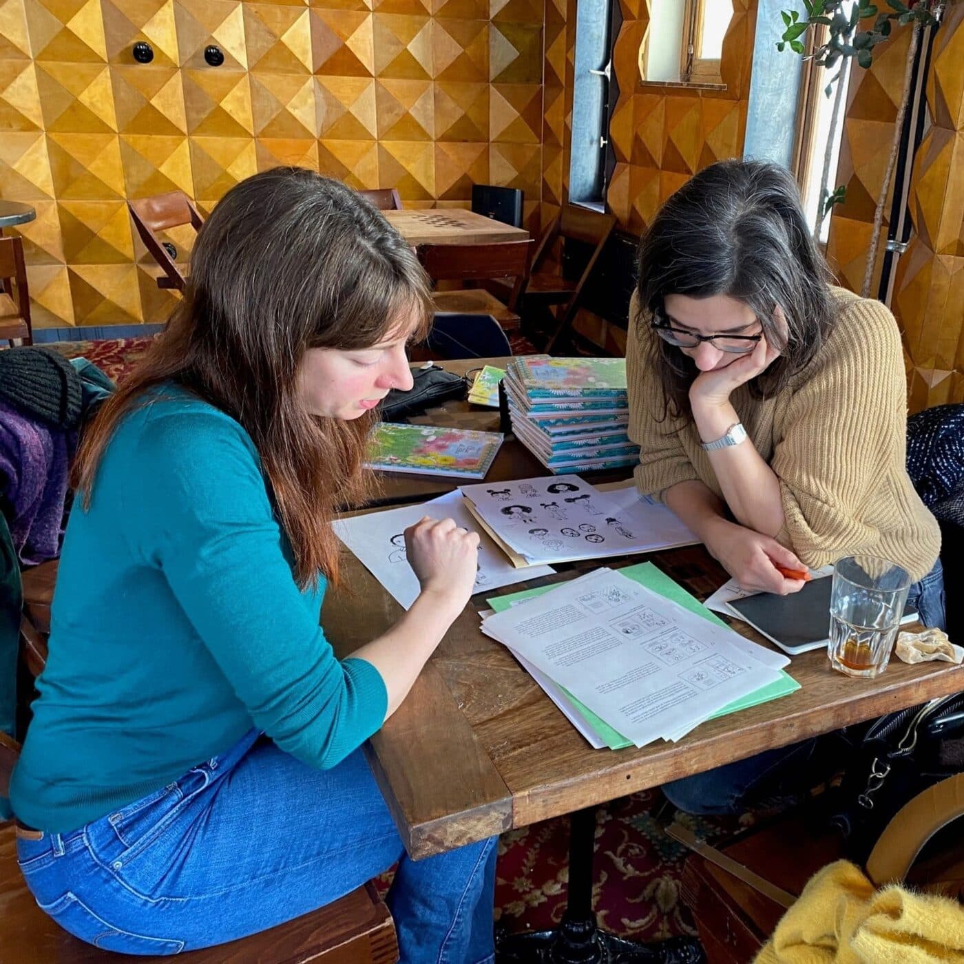 Les chemins de l'édition (rediffusion) - Transversales - reportages et documentaires cover