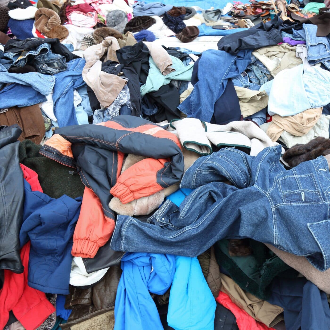 Des alternatives à l'ultra fast fashion (rediffusion) - Transversales - reportages et documentaires cover