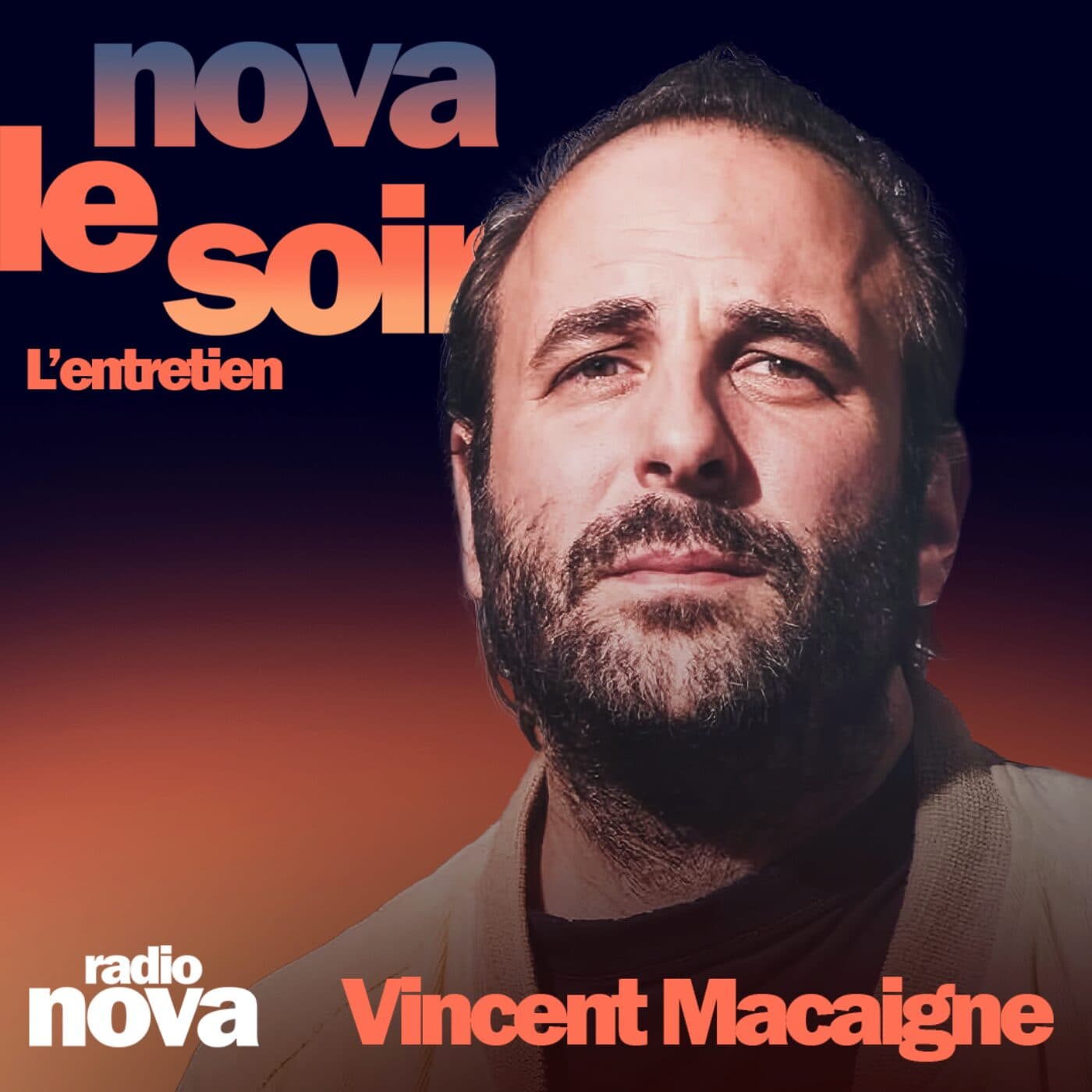 Vincent Macaigne - L'ENTRETIEN : théâtre, gazon en plastique & David Lynch  - Nova le soir cover
