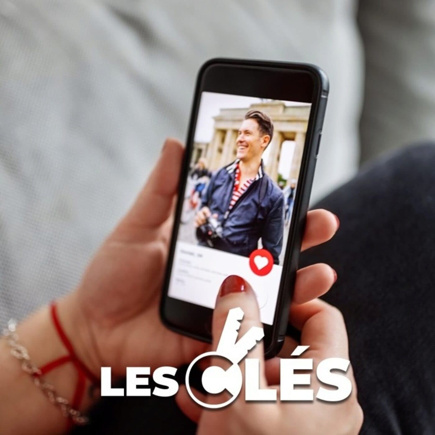 #medias : Faut-il réglementer les applis de rencontre ? - Les Clés cover