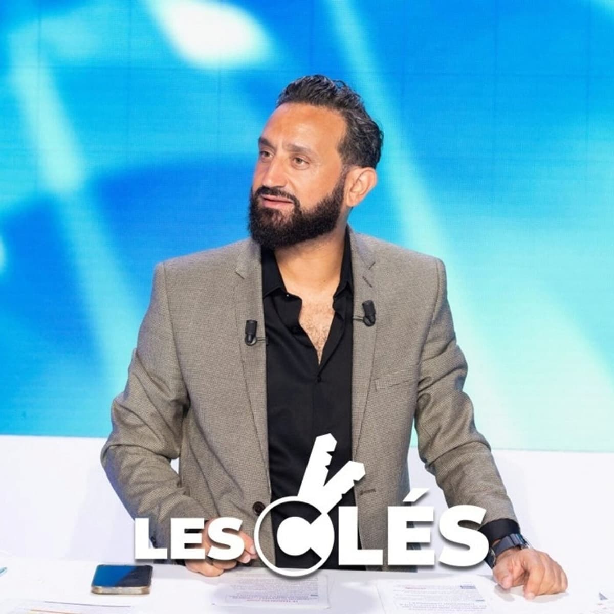 #medias : Le phénomène Cyril Hanouna décodé par Jean-Michel Aphatie - Les Clés cover