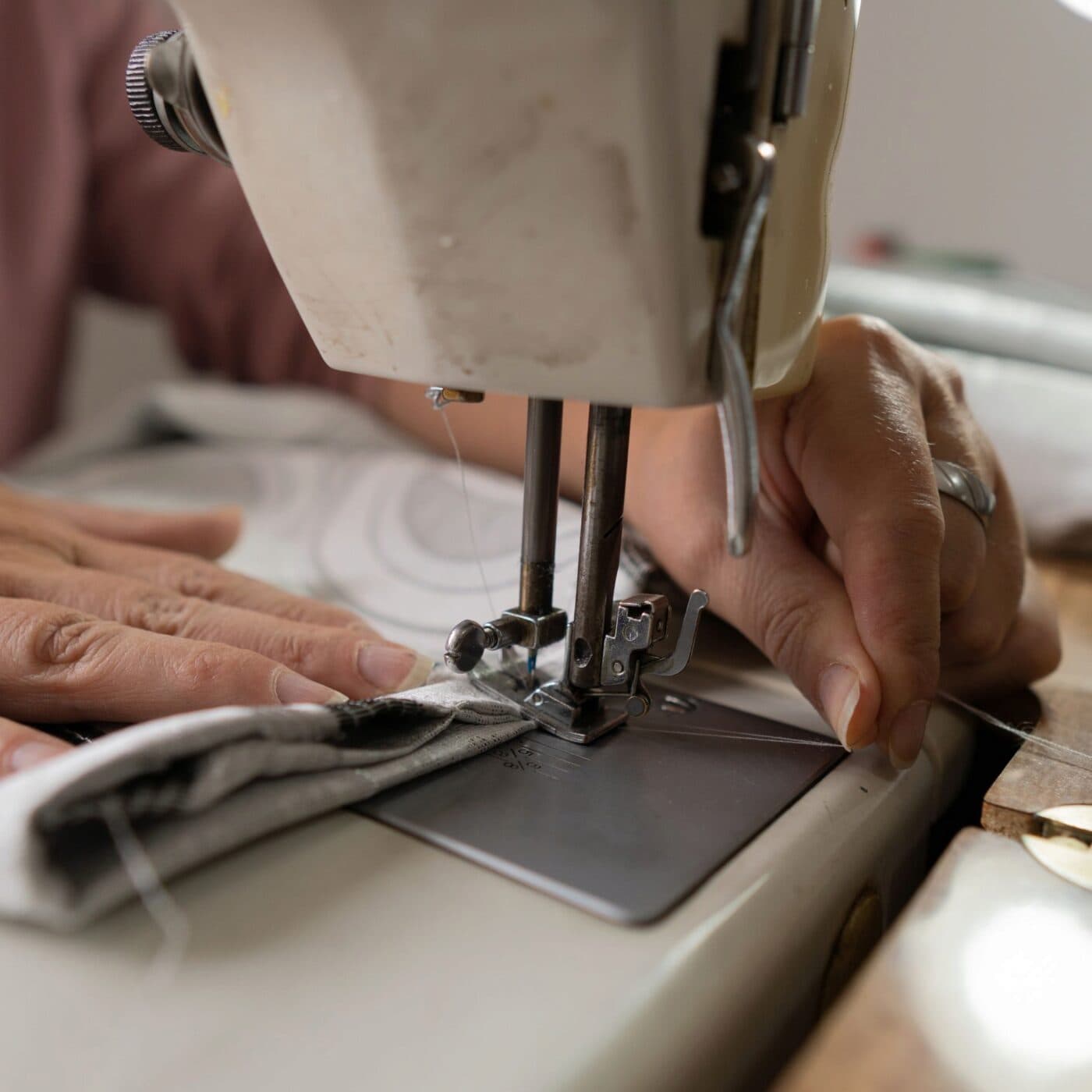 La mode, un outil de paix en Colombie - Transversales - reportages et documentaires cover