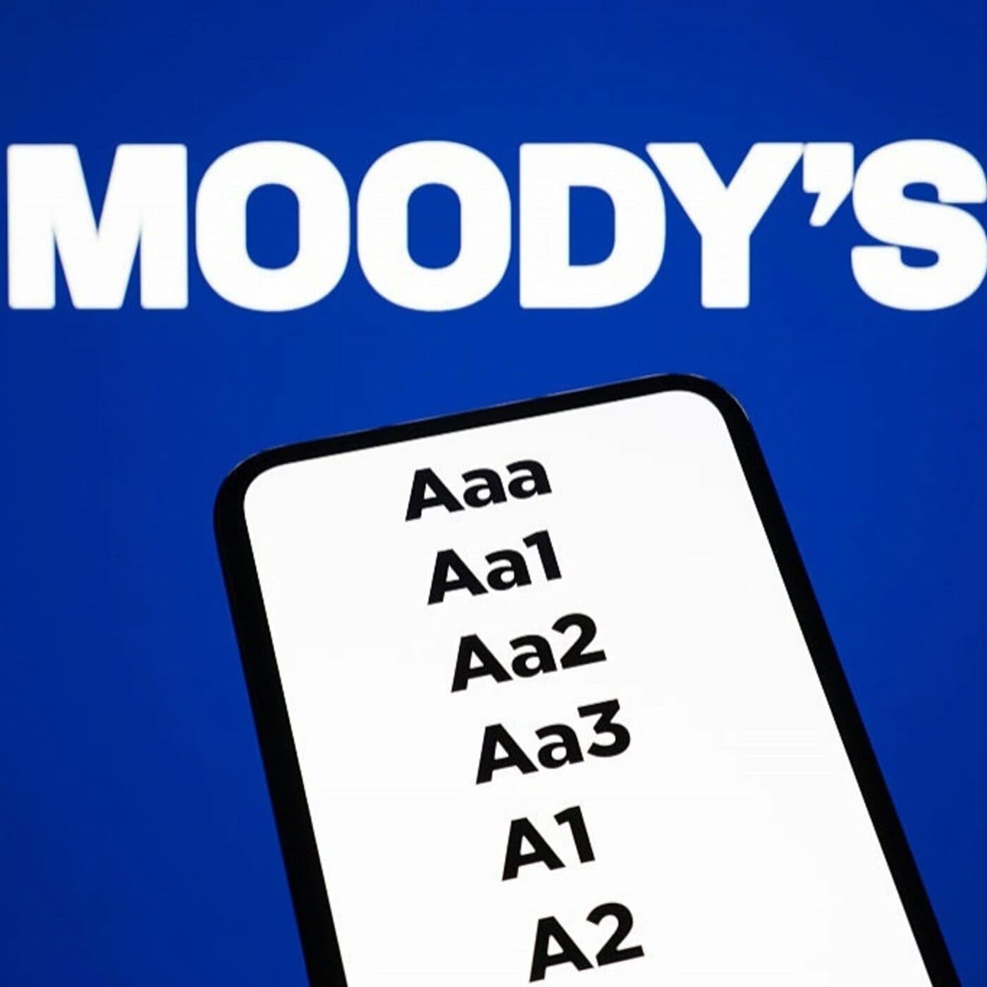 Dette publique : comment une sanction de Moody's pourrait devenir un atout pour De Wever — Chronique économique cover