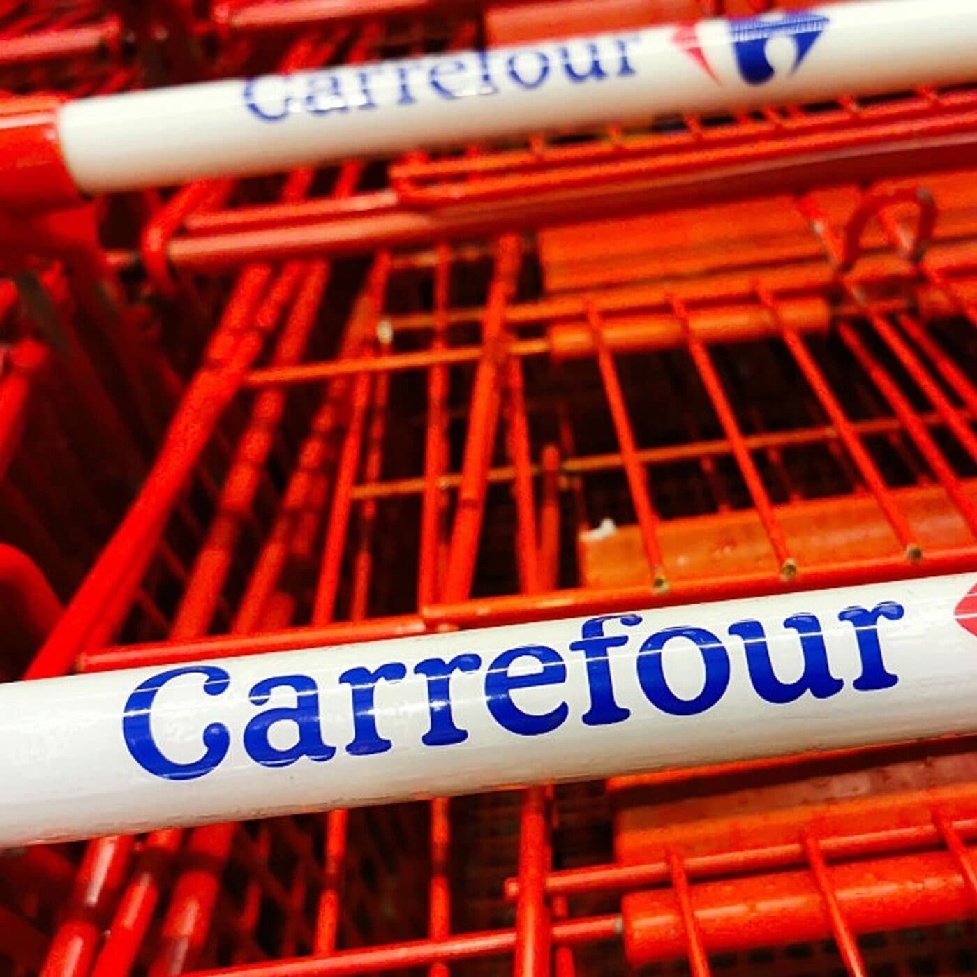 Pourquoi Carrefour ne gagne que 2,50€ sur 100€ de courses ? - Chronique économique cover