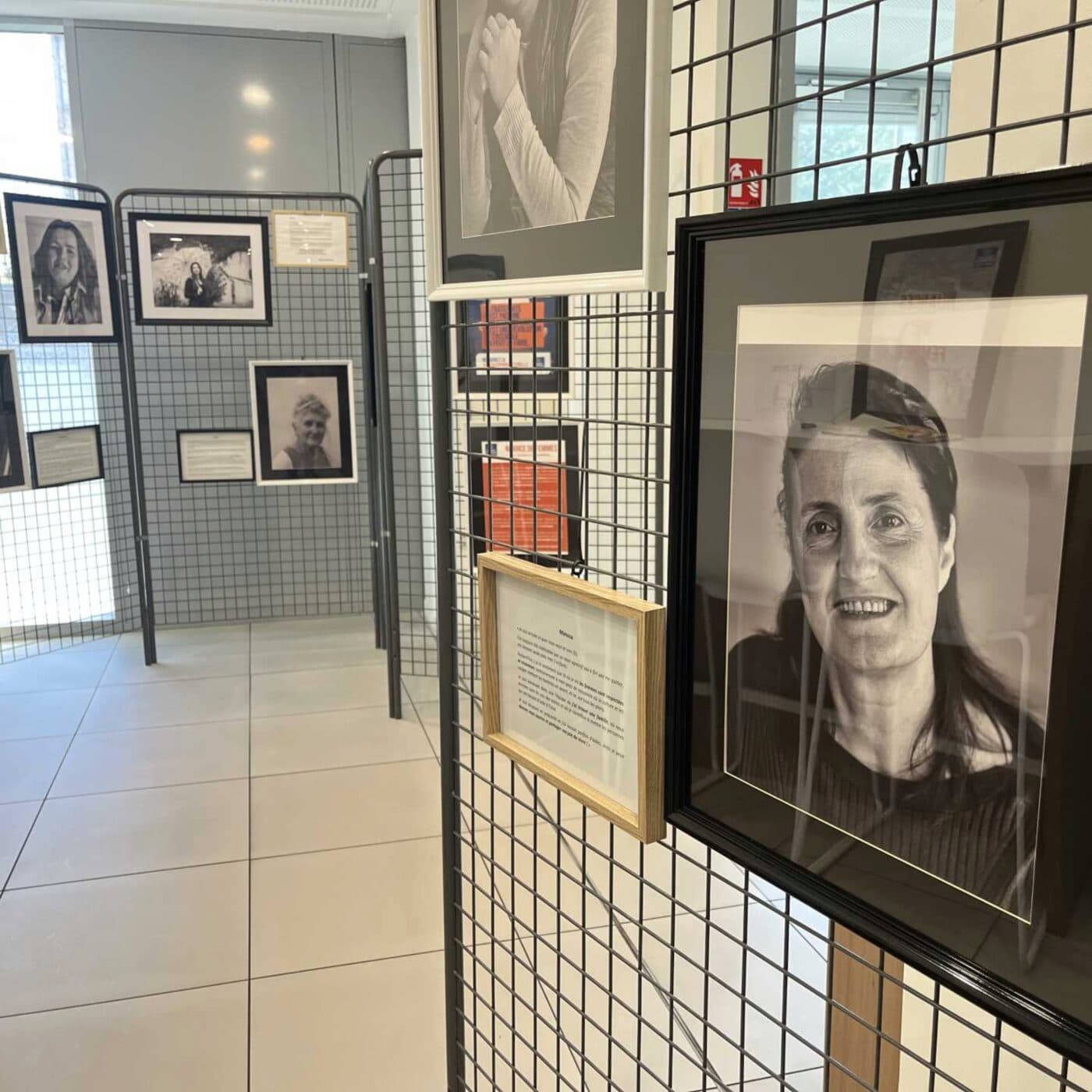 Les portraits et parcours de 24 femmes exposés par le Secours Catholique à Metz — Moselle express cover