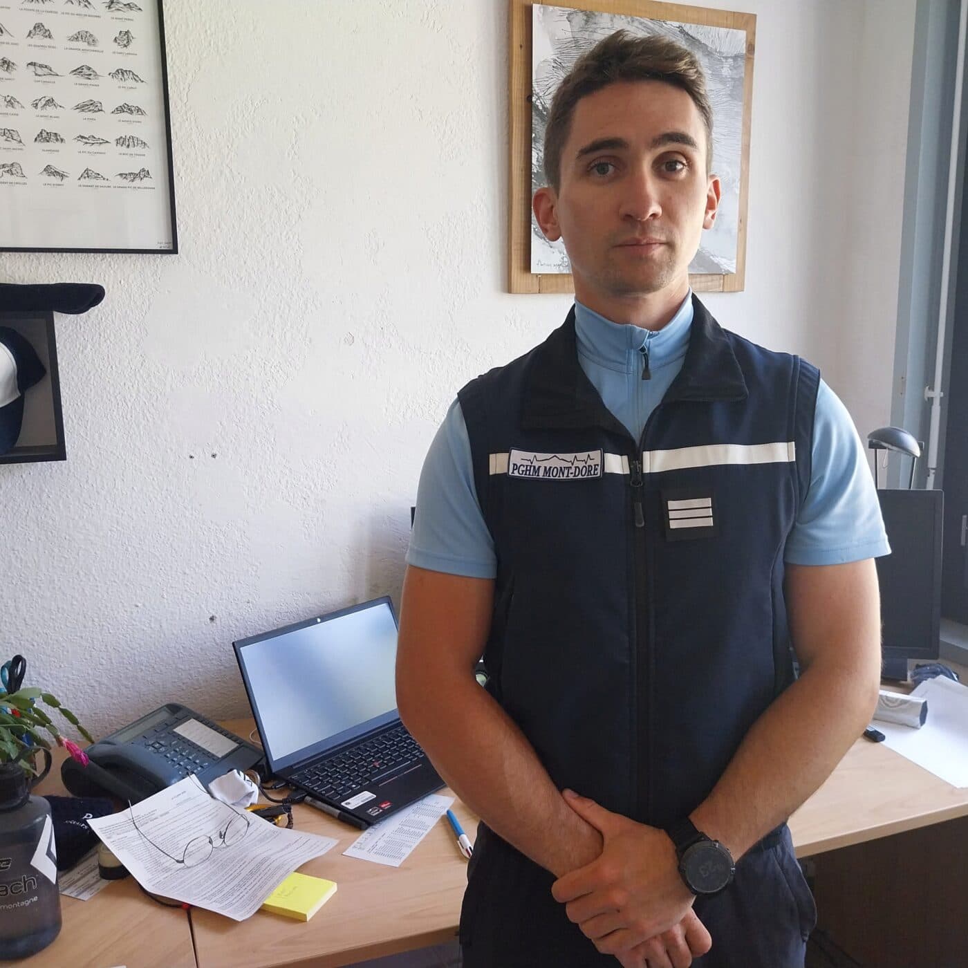 "Une randonnée, cela se prépare, même en Auvergne" - 3 questions à... Auvergne cover