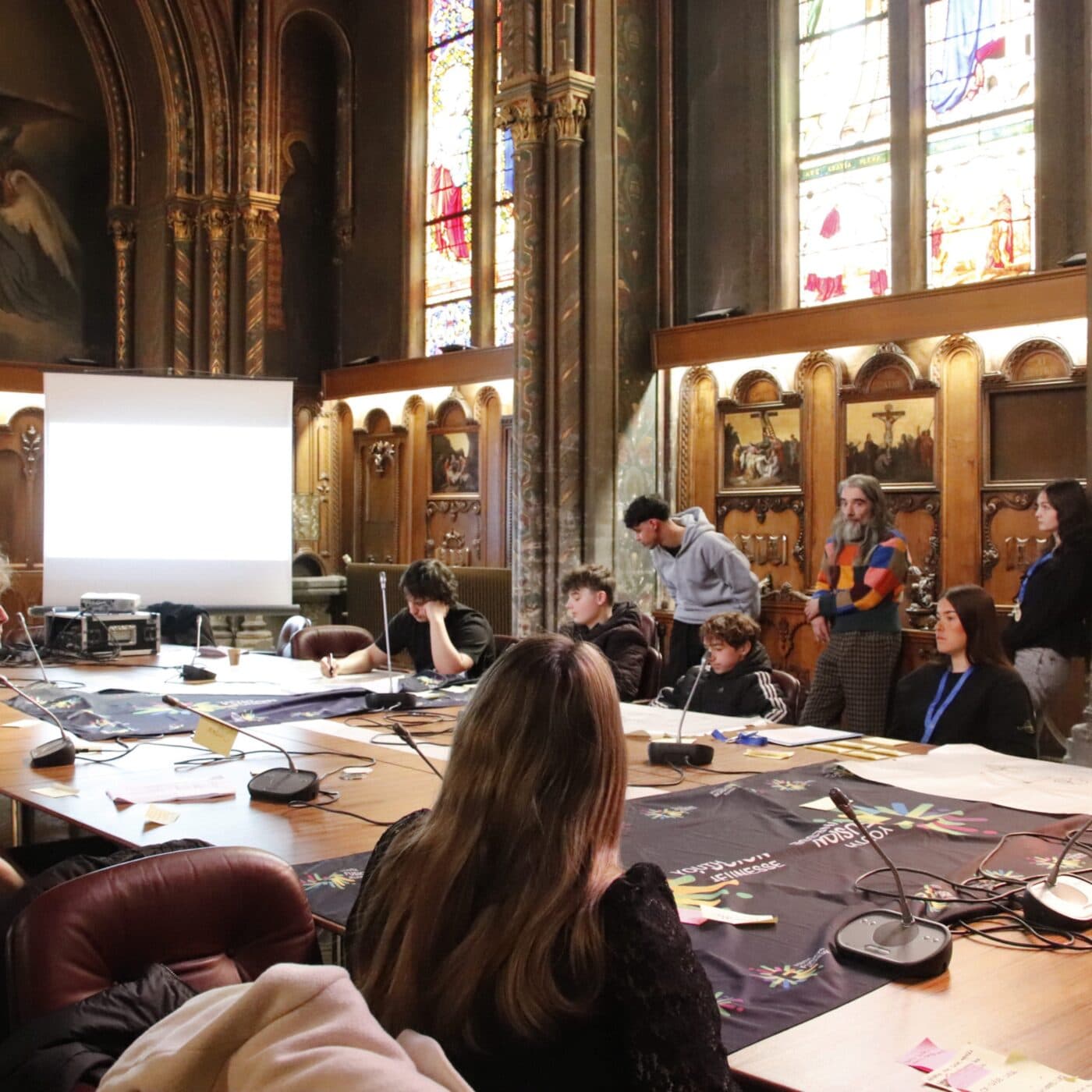 Des élèves du Grand Est participent à un hackaton à l'Hôtel de Région à Metz - Moselle express cover