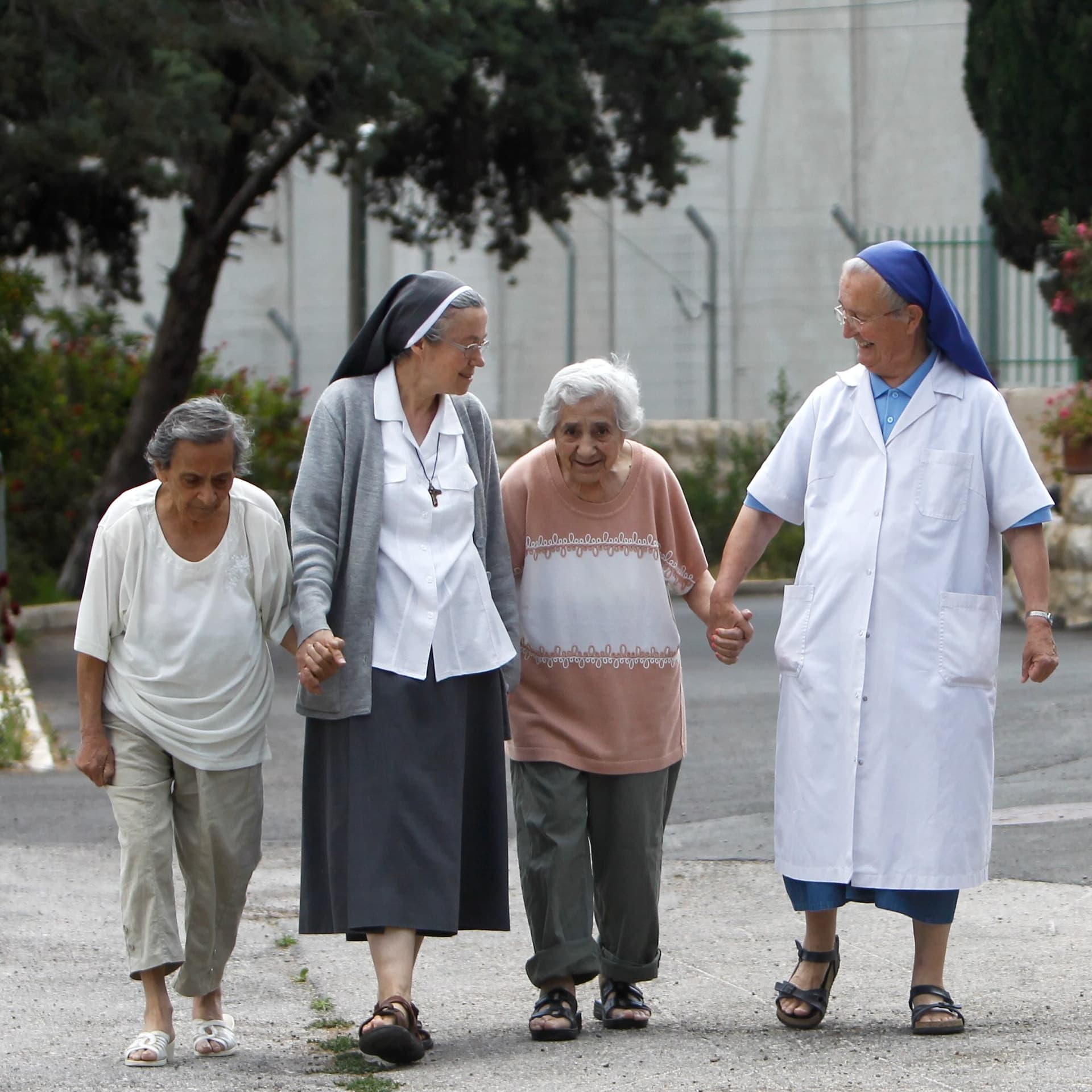 #446 Early Retirement - Streetwise Hebrew cover