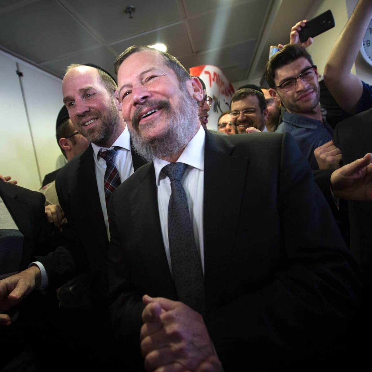 The "'We Did Nothing Special': Remembering Uri Lupolianski" Edition - The Promised Podcast cover