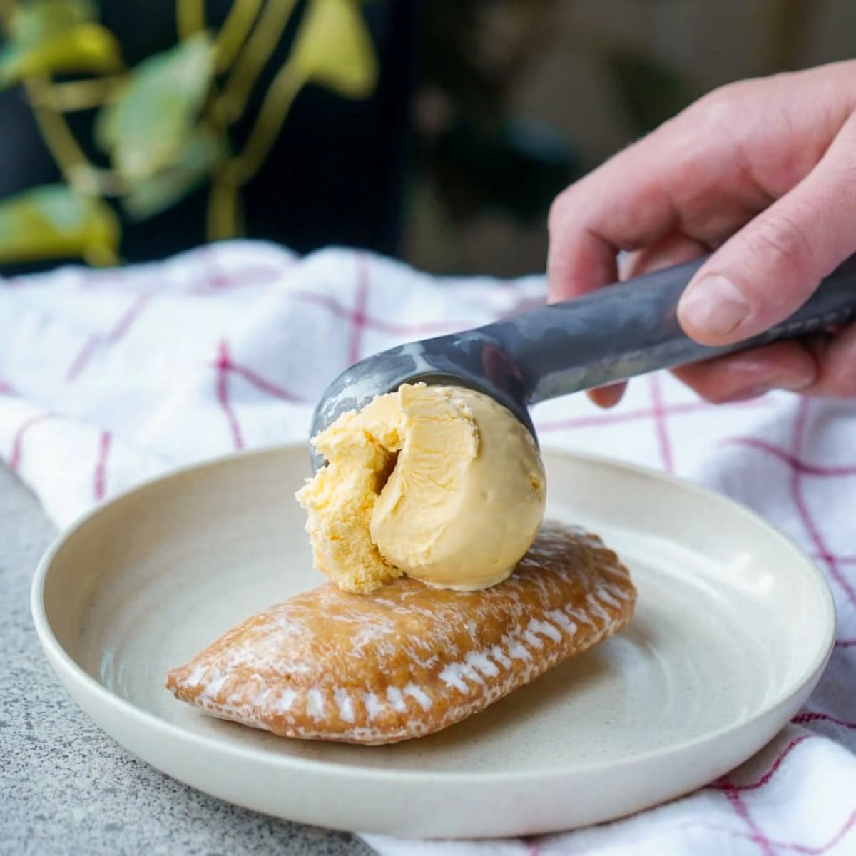 #4339 Charlatan Chew - TBTL: Too Beautiful To Live cover