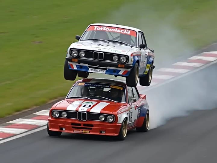 DwD 0649:  Proper Pass Presentation - Garage Heroes In Training cover