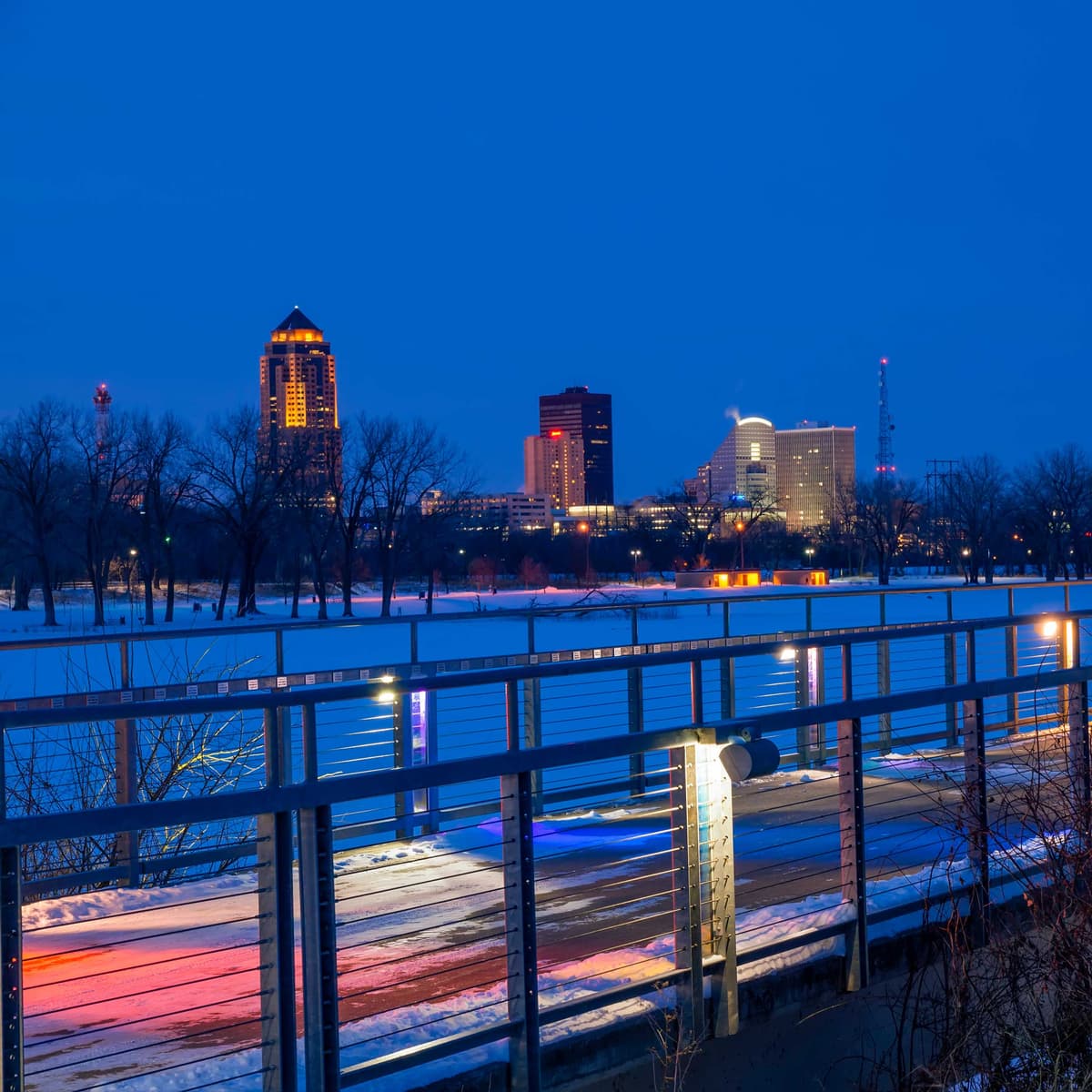 Is Downtown Des Moines going back to the dark days? Mayoral candidate Josh Mandelbaum sounds off. - The Iowa Podcast cover