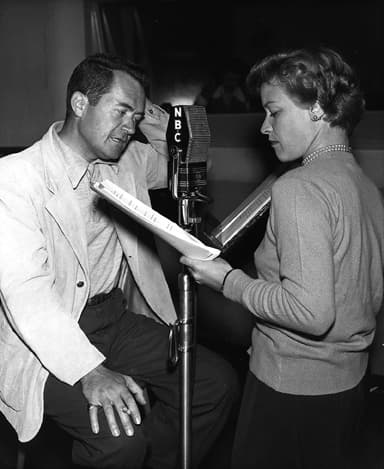 Episode 655 - Couples in the Cast (Richard Diamond, Suspense, The Line-Up, & Night Beat) - Down These Mean Streets (Old Time Radio Detectives) cover