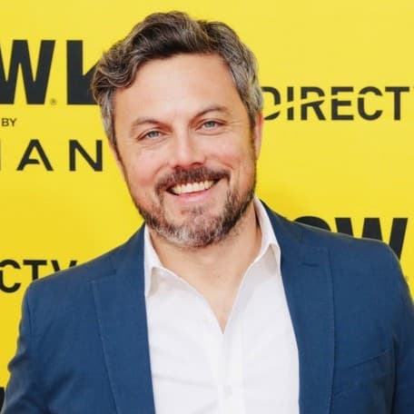 #0063 - Dan Farah: UFO Disclosure - The Know Rogan Experience cover