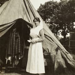 One Woman's War - ANZAC Special Program - Podcasts from the studios of Radio 1RPH cover
