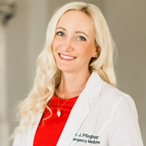 Healing Chronic Conditions and Stress, Cold Immersion  and Top Herbs For A Healthy and Vibrant Life - Anti-Aging Hacks cover