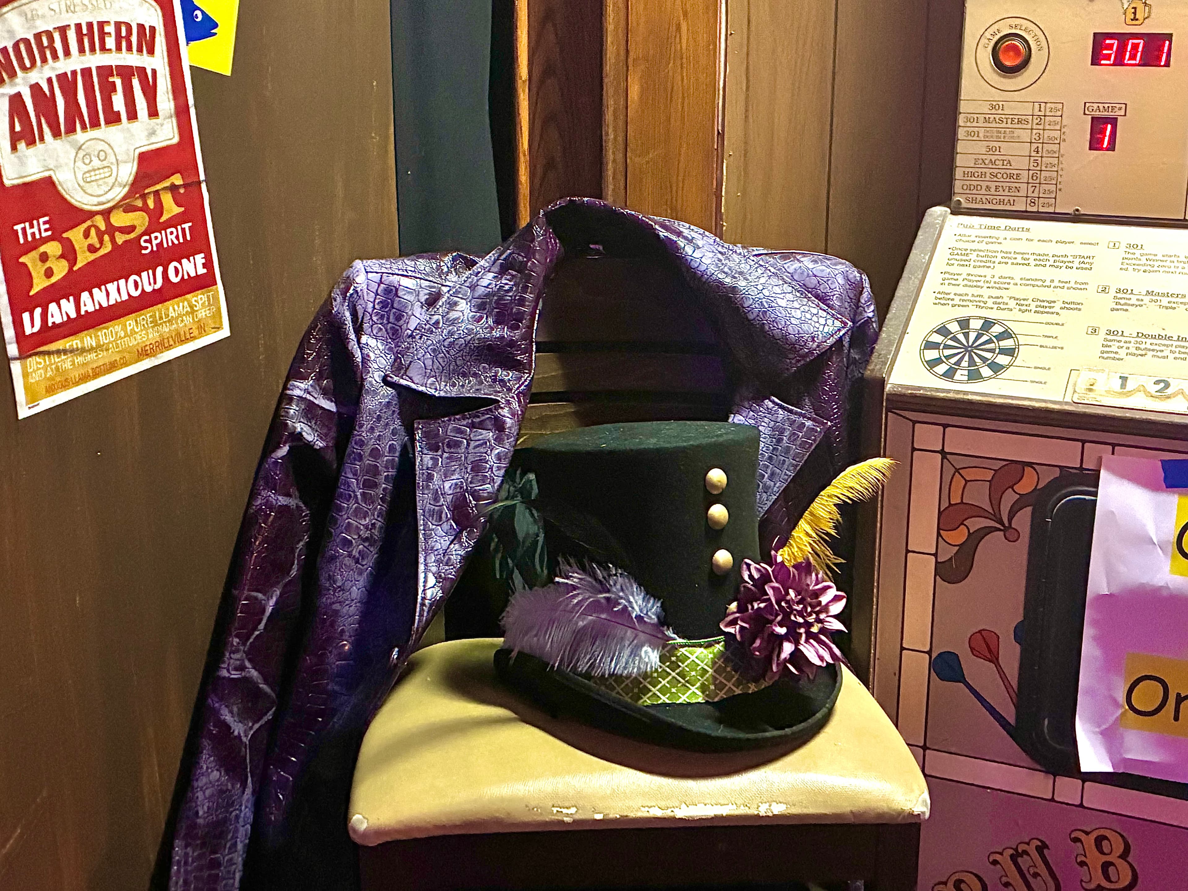 UNIVERSAL FLORIDA'S MARDIS GRAS! LIVE FROM PARK ON DAY 1! - The Light Em And Hide Theme Park Podcast cover