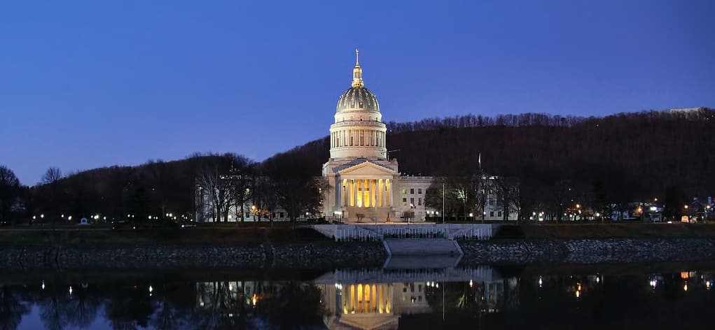 Government Doesn't Fix Problems - The Generations Radio Program cover