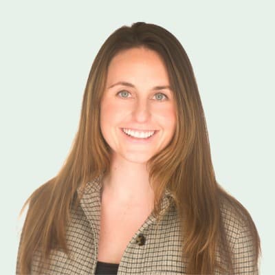 Dood Woof: Finding the Right Niche - Manager Memo podcast cover