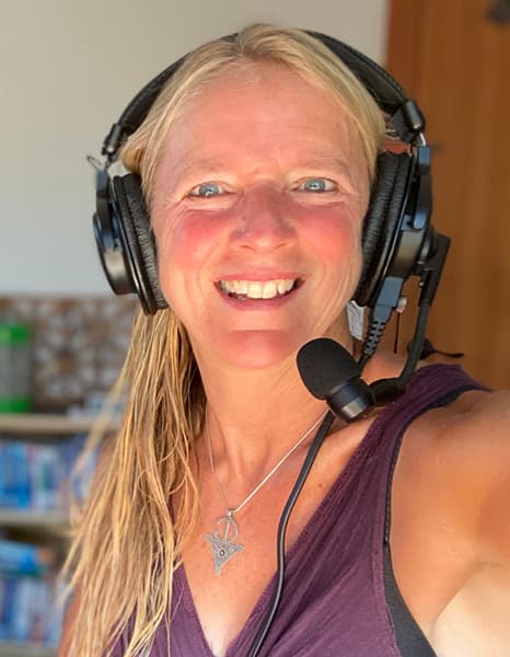 140 ~ She's Bold is taking a break! - She's Bold with Beth Whitman cover