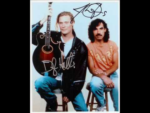 Episode Thirty-Three: Pleasure Beach - Out of Touch: A Hall and Oates Podcast cover