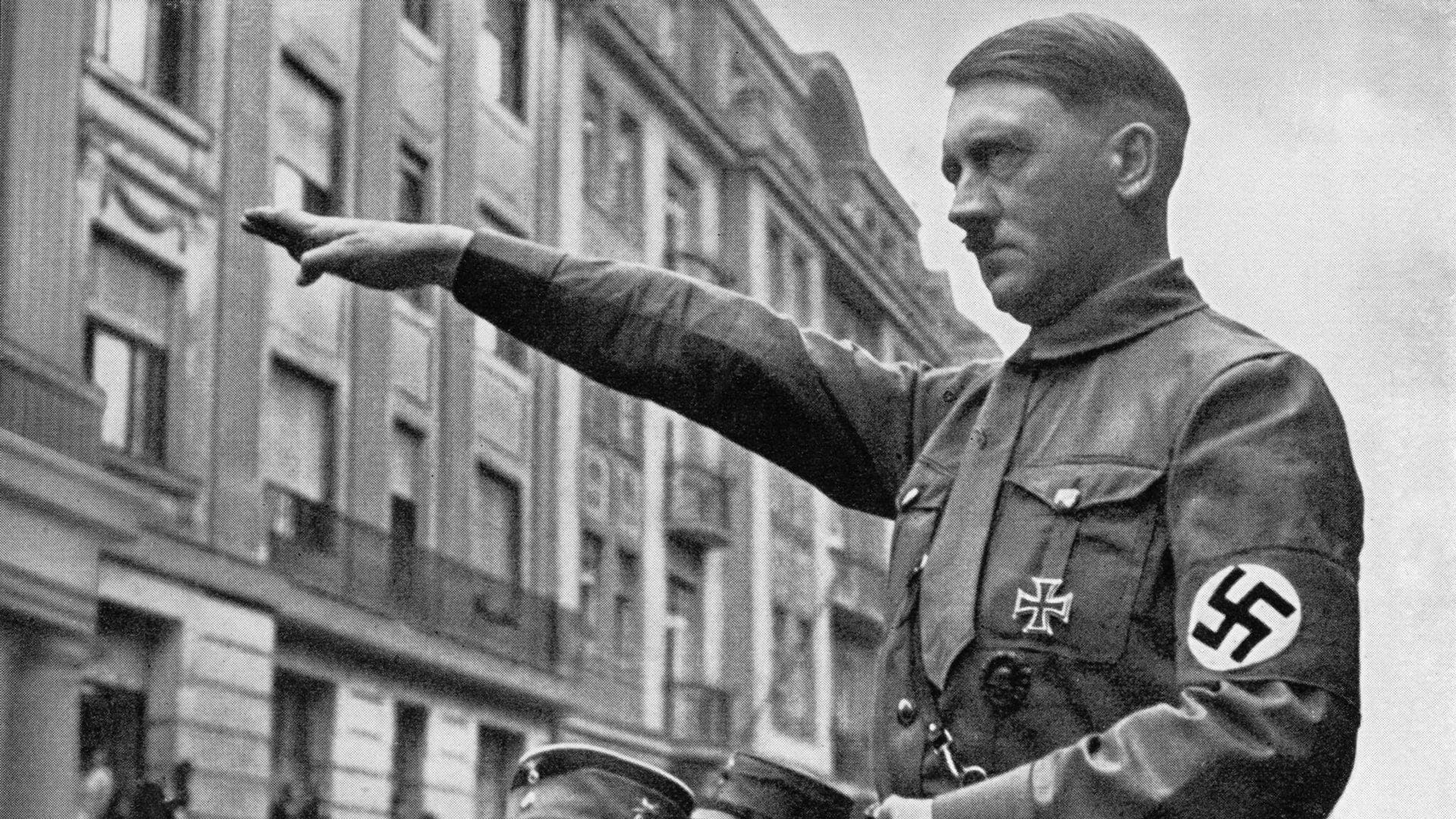 #22 The surprising traits of Hitler - Life Advice For Me cover