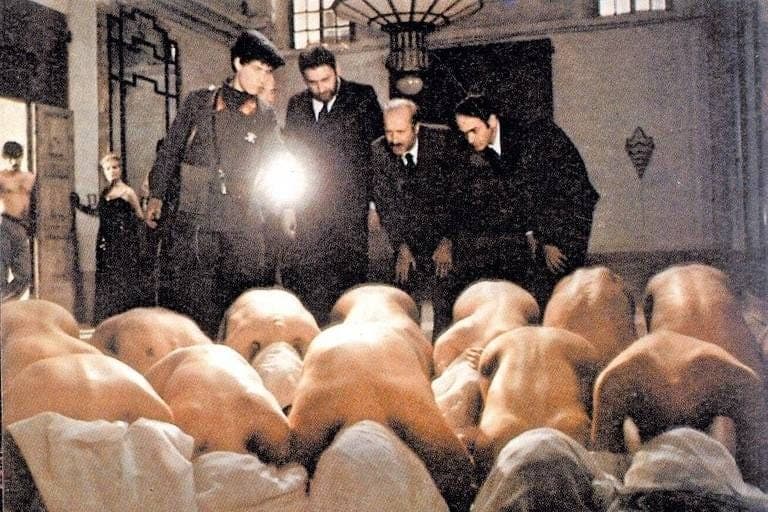 Das vierte Reich: Transparenz, Therapie und die neue Form des Gehorsams - Asian Provocation cover