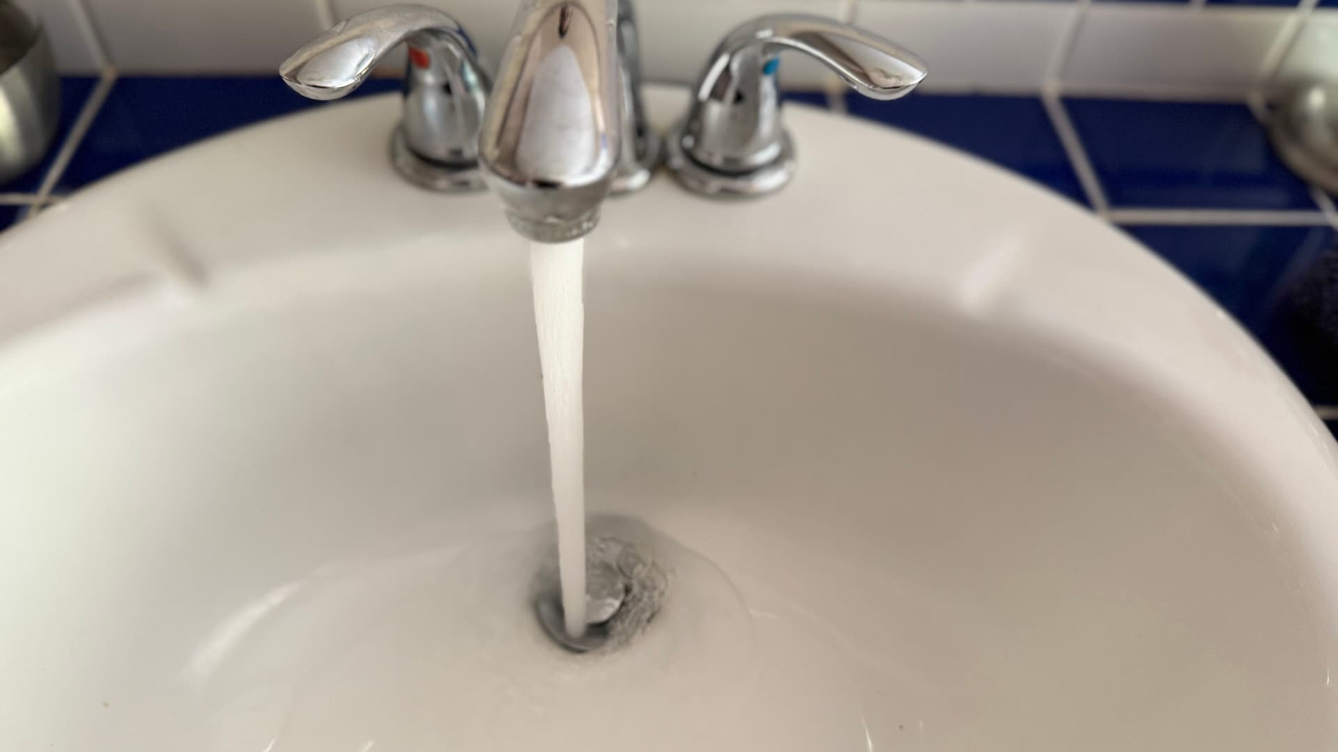 The Weird Things You Do When You’re Grieving - Moonshot Mentor with Laverne McKinnon cover