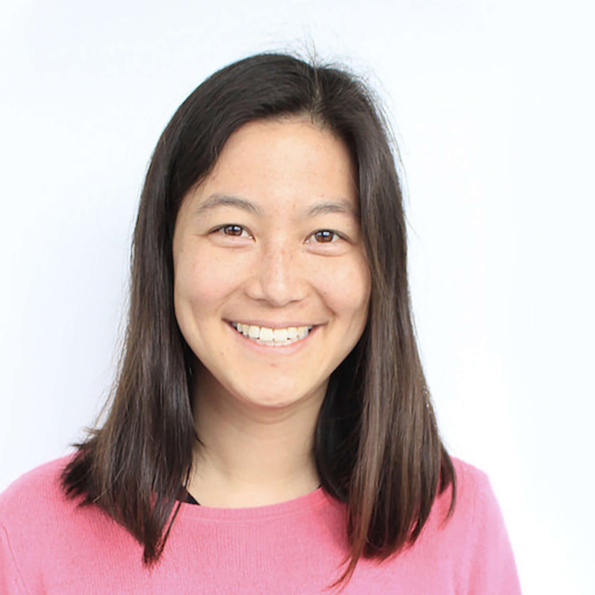 020 - Elizabeth Yin, Cofounder and GP of Hustle Fund - Forward Thinking Investors cover