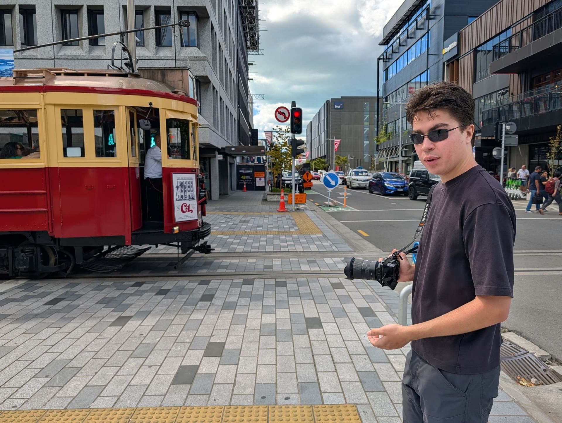 Is Christchurch really the world’s most interesting city? - The Elliott Podcast cover