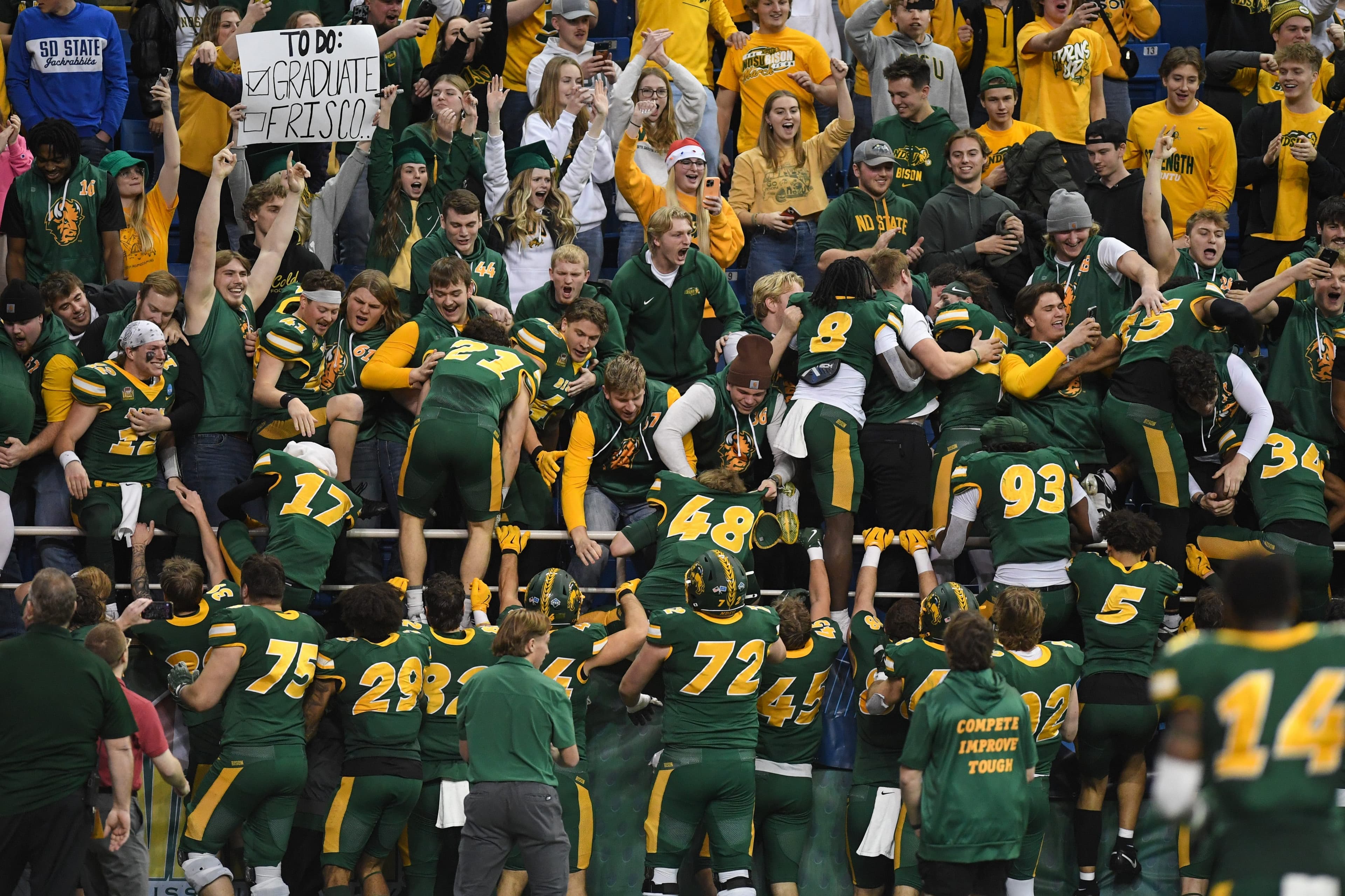 The Many Angles of NDSU's Jump to FBS  - Split Zone Duo: College Football Podcast cover