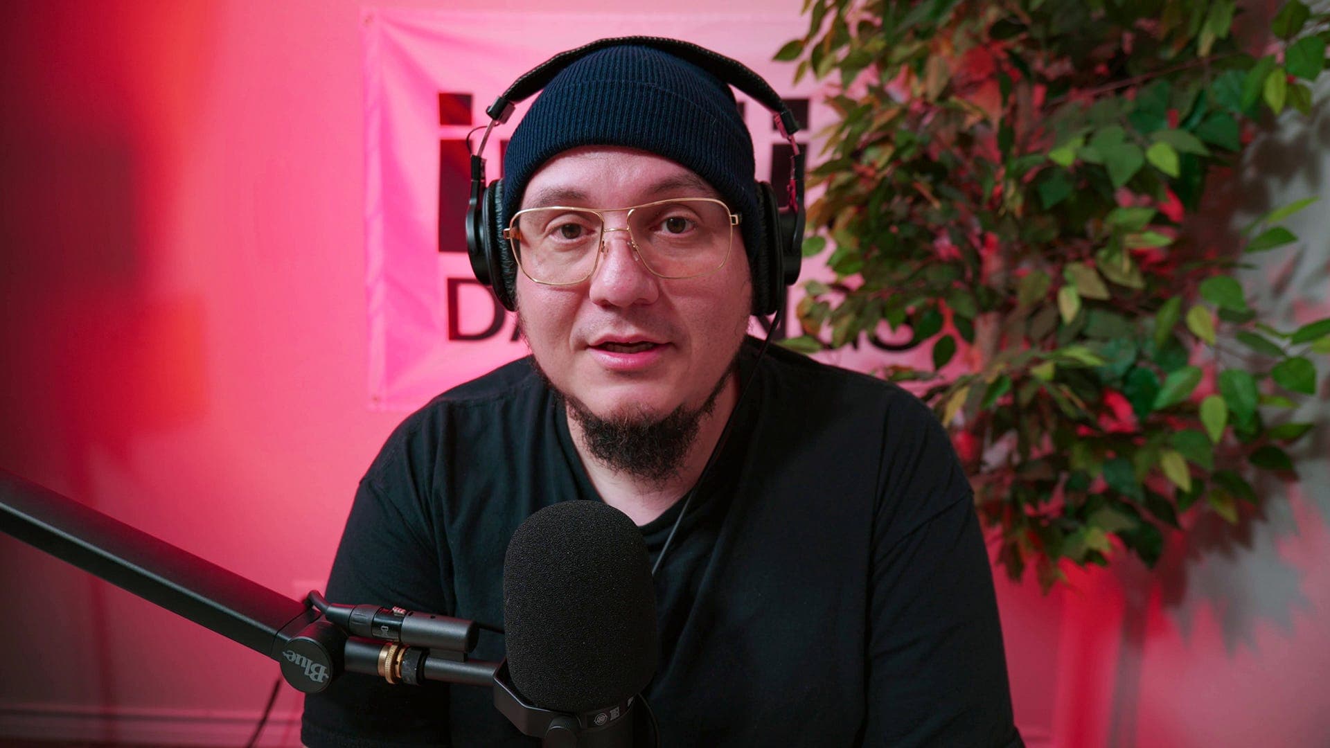 The Art of Shitposting Online (Full Course)  - The Knives Monroe Podcast cover