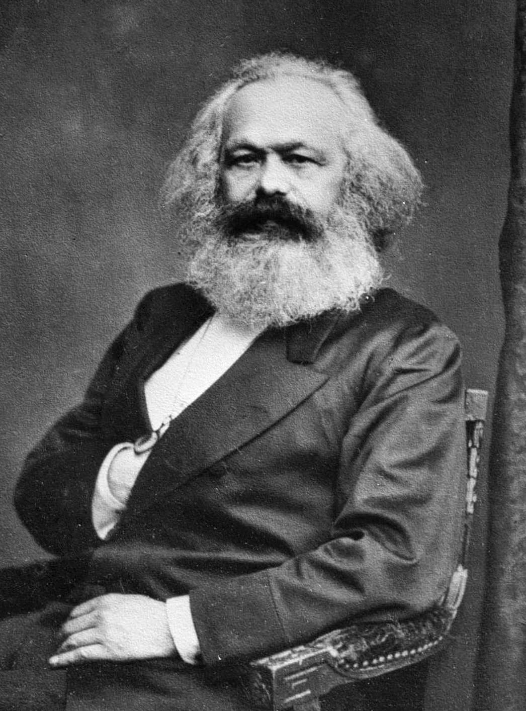 The Communist Manifesto - The Classical Mind cover