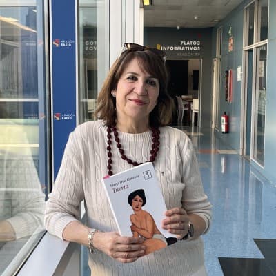 Marga Díaz Jiménez y Esther García Llovet: la fascinación por lo extremo - La Torre de Babel cover