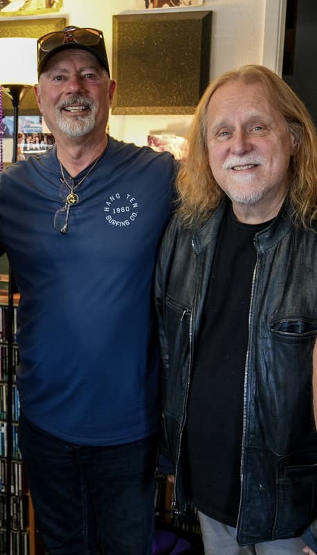 Episode #137 - Warren Haynes with Mojoe - Pigs in a Podcast cover