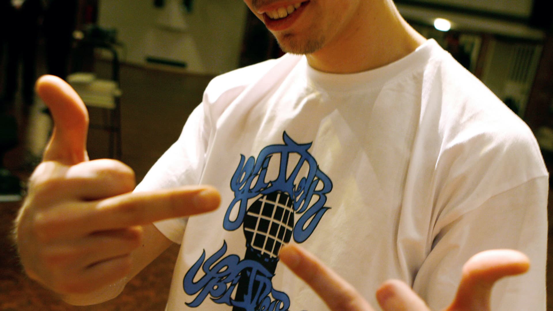 (113) Die Jugend von heute #1: Immer gewalttätiger? Gar nicht wahr! - Synapsen – ein Wissenschaftspodcast cover