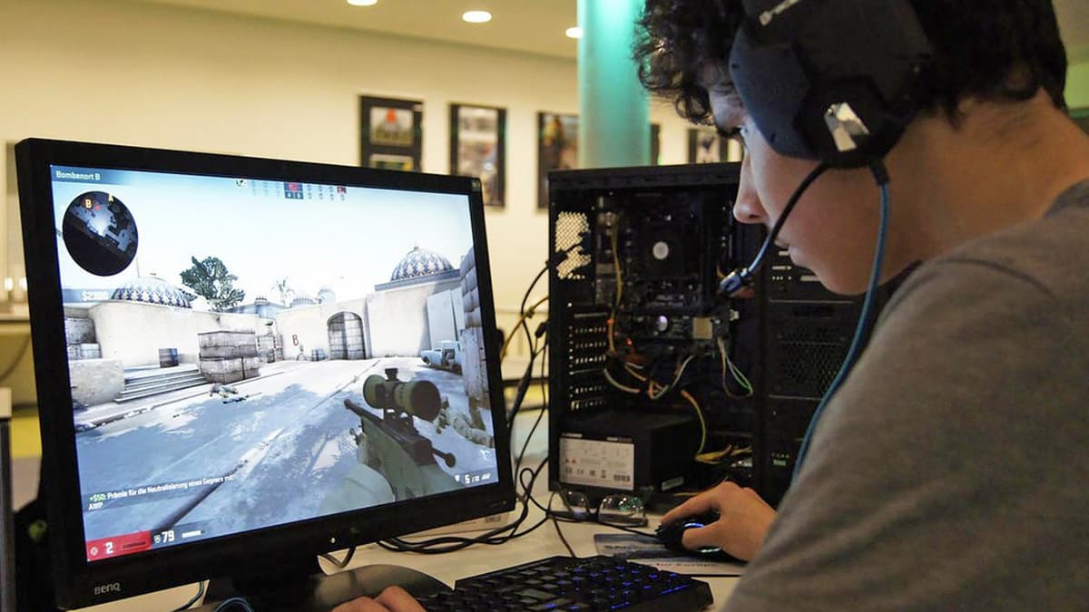 (79) Egoshooter und Gewalt: Die Sache mit der Statistik - Synapsen – ein Wissenschaftspodcast cover