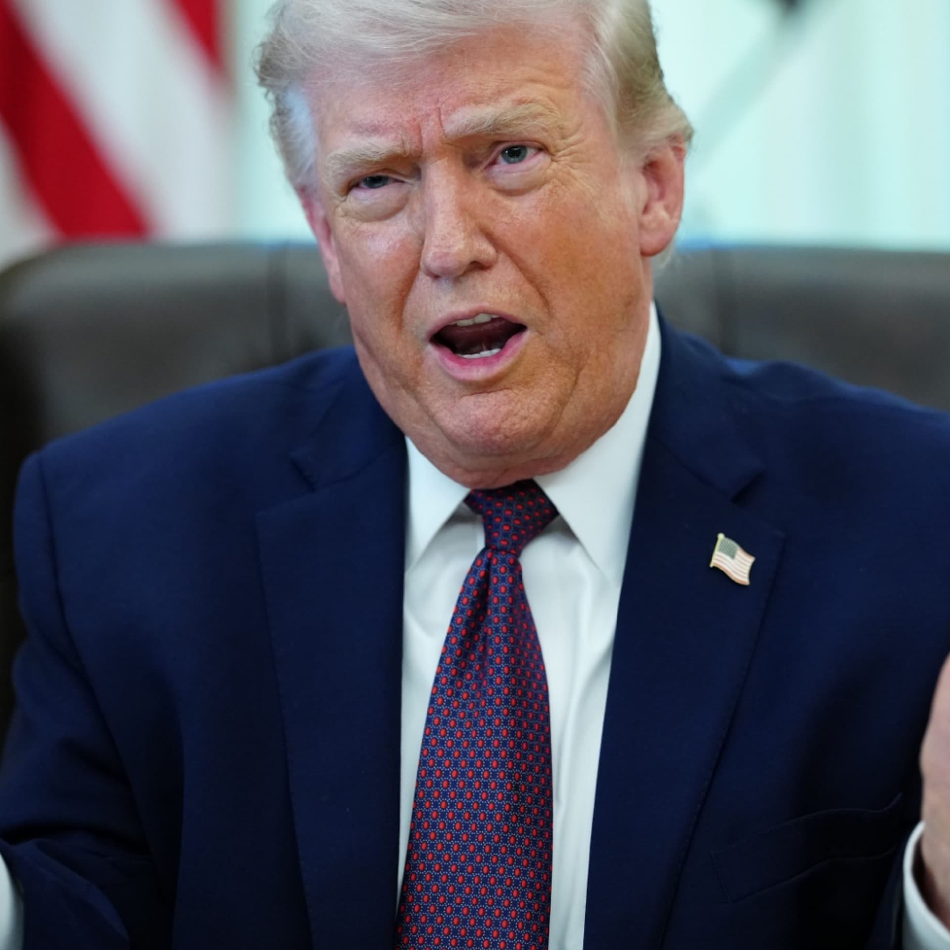 Trump: US to leave Iran in '2 or 3 weeks' — Global News Podcast cover