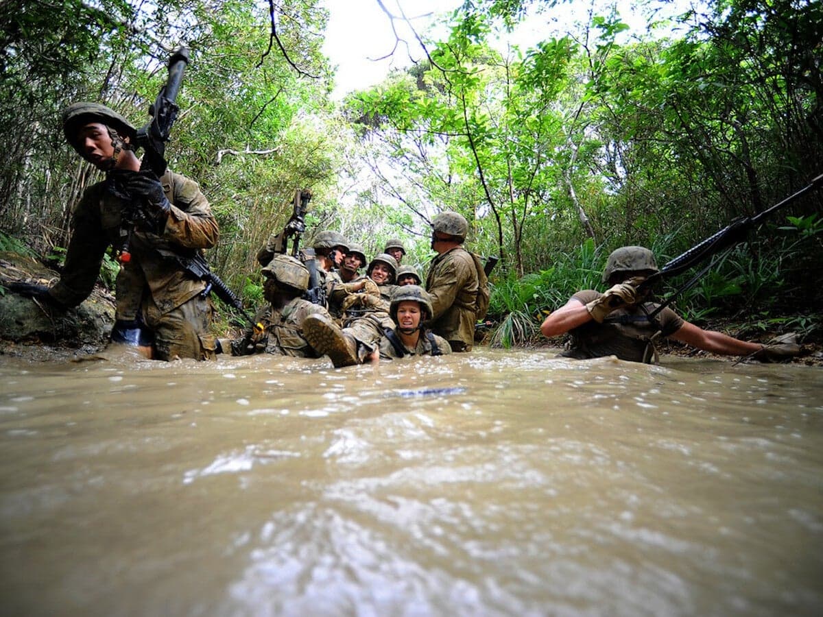 Yonaguni: la isla paradisiaca convertida en fortaleza militar - La rosa de los vientos cover