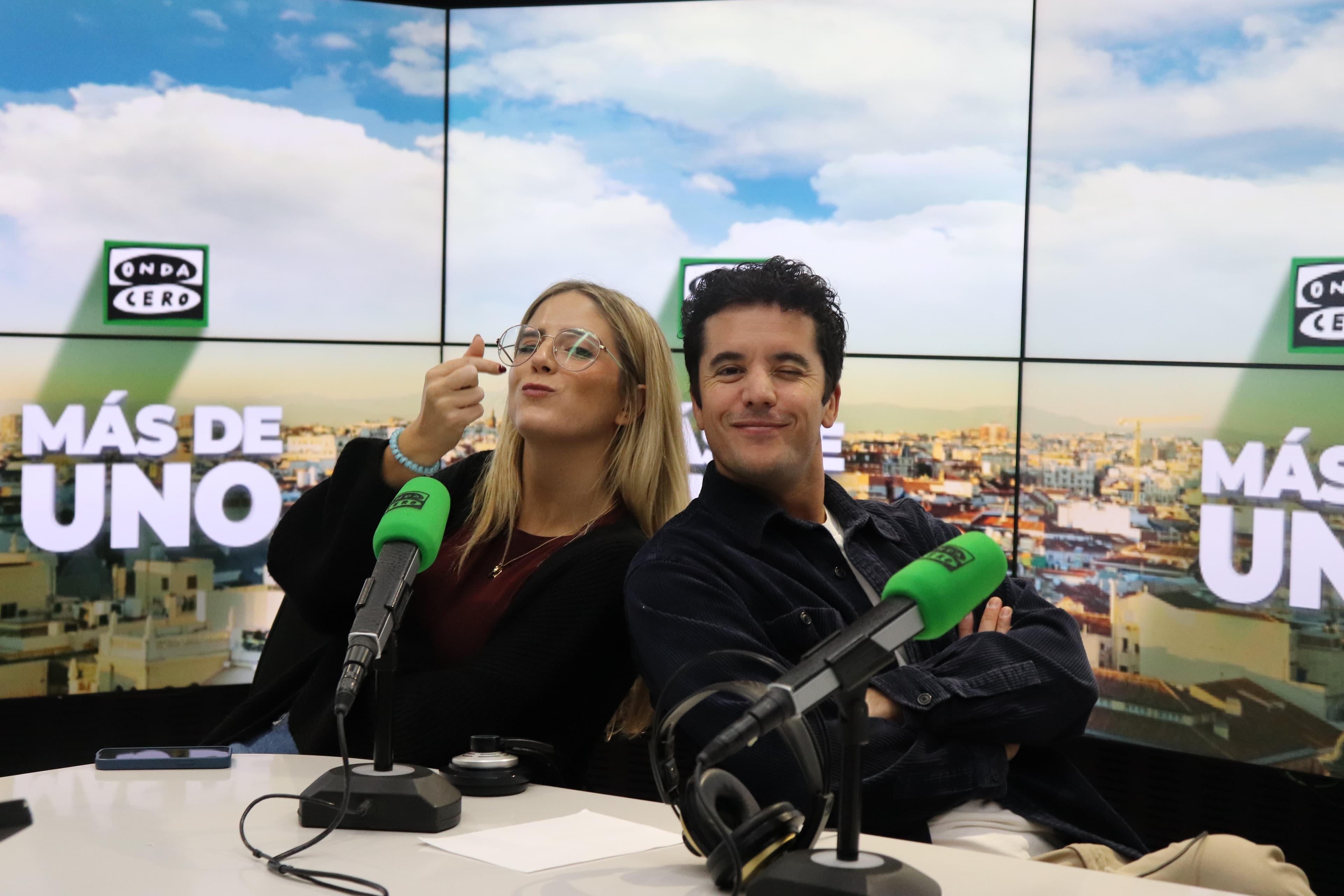 Irene hace cosas de "mayor" - Más de uno cover