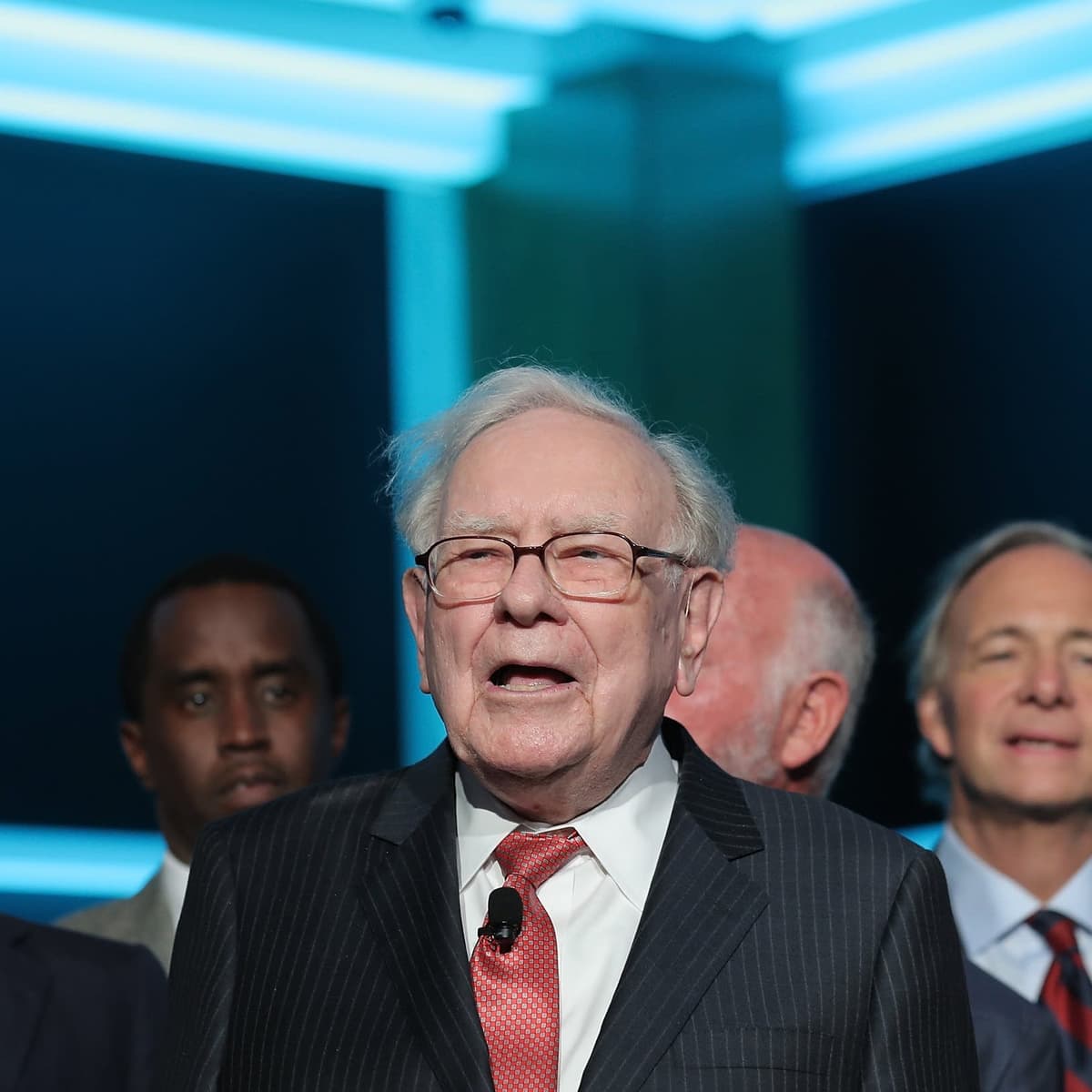 Warren Buffett steps down, ending an era at Berkshire - Marketplace Morning Report cover