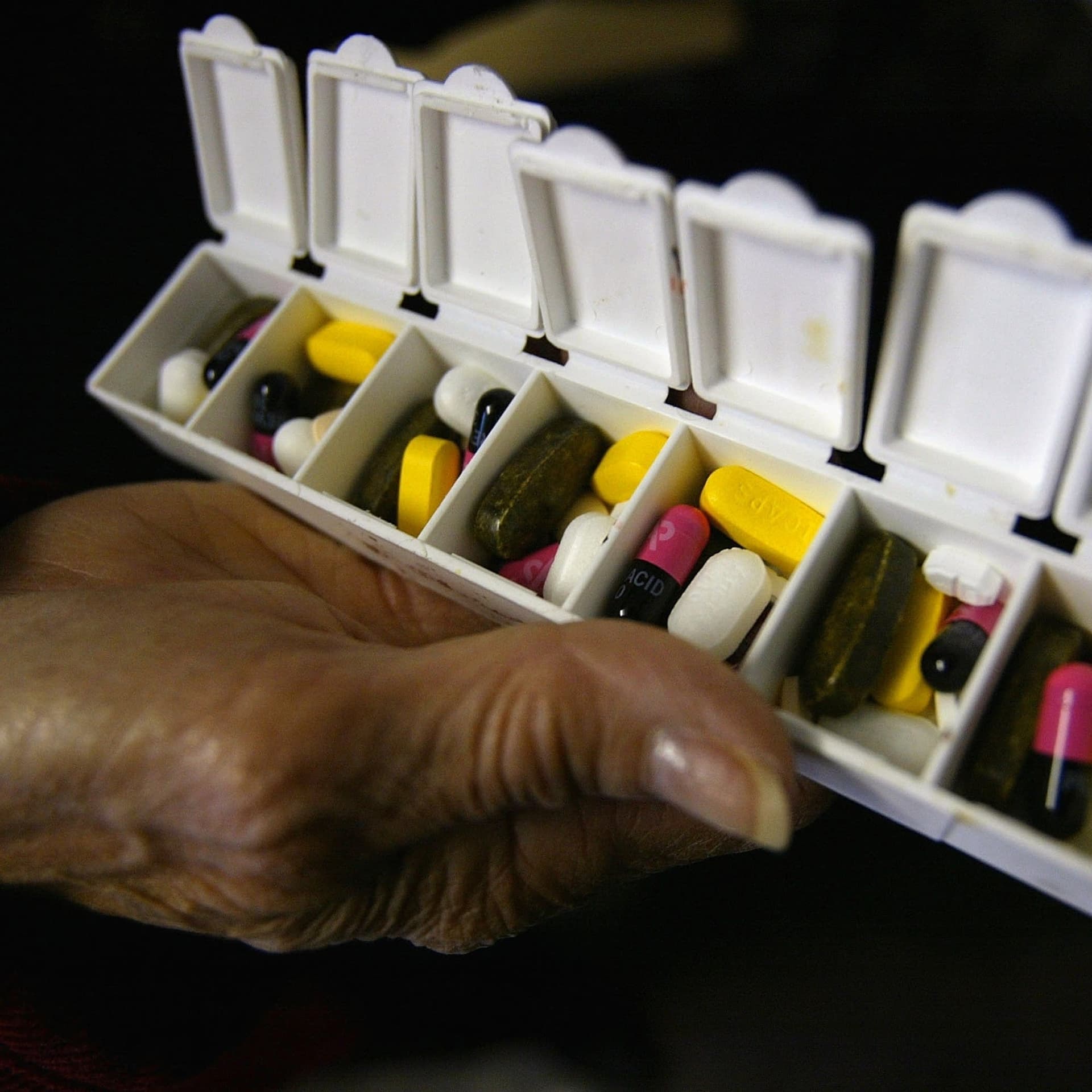 How Trump's proposed pharmaceutical tariffs could affect you — Marketplace Morning Report cover