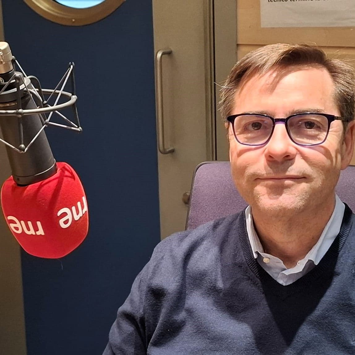 A hombros de gigantes - El olivo se conserva en la cúpula del fin del mundo - 08/03/2026 - A hombros de gigantes cover