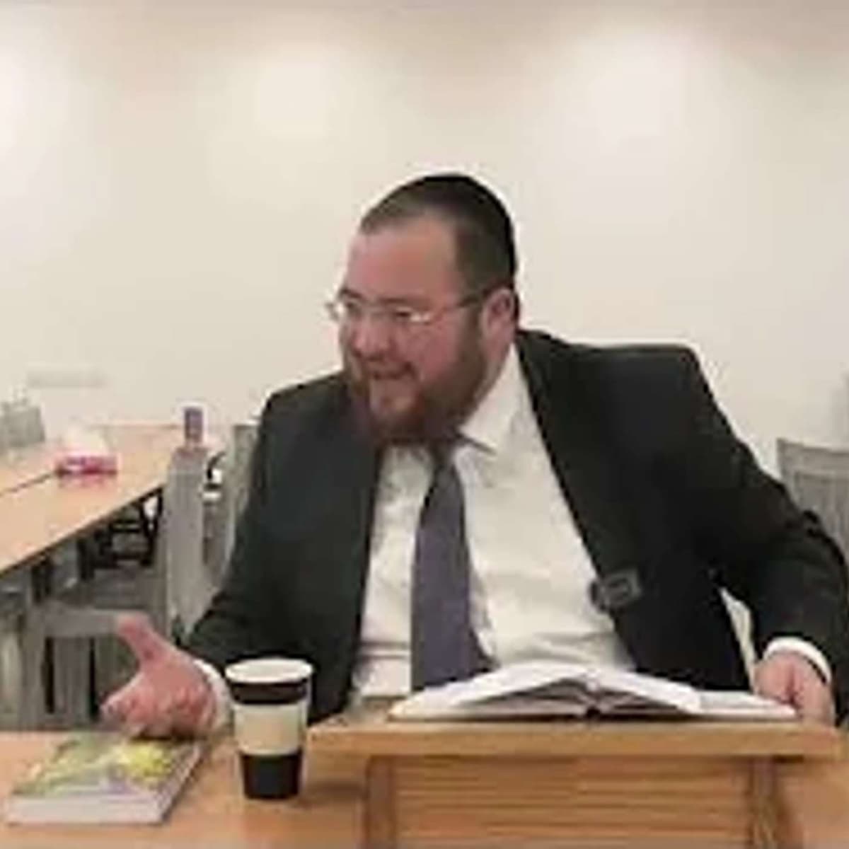 מדהים: הסוד של משה רבינו נחשף 'איך לא להיפגע מחברים שפוגעים בי'? - הרצאה מרתקת אמונה בה' בלי אנשים!! - הרב נפתלי ניסים cover