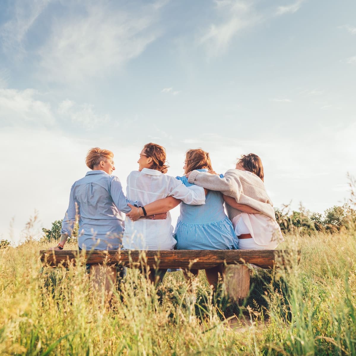 Reportajes Emisoras - Albacete - Estudio sobre calidad de vida y felicidad social - 25/12/24 - Reportajes Emisoras cover