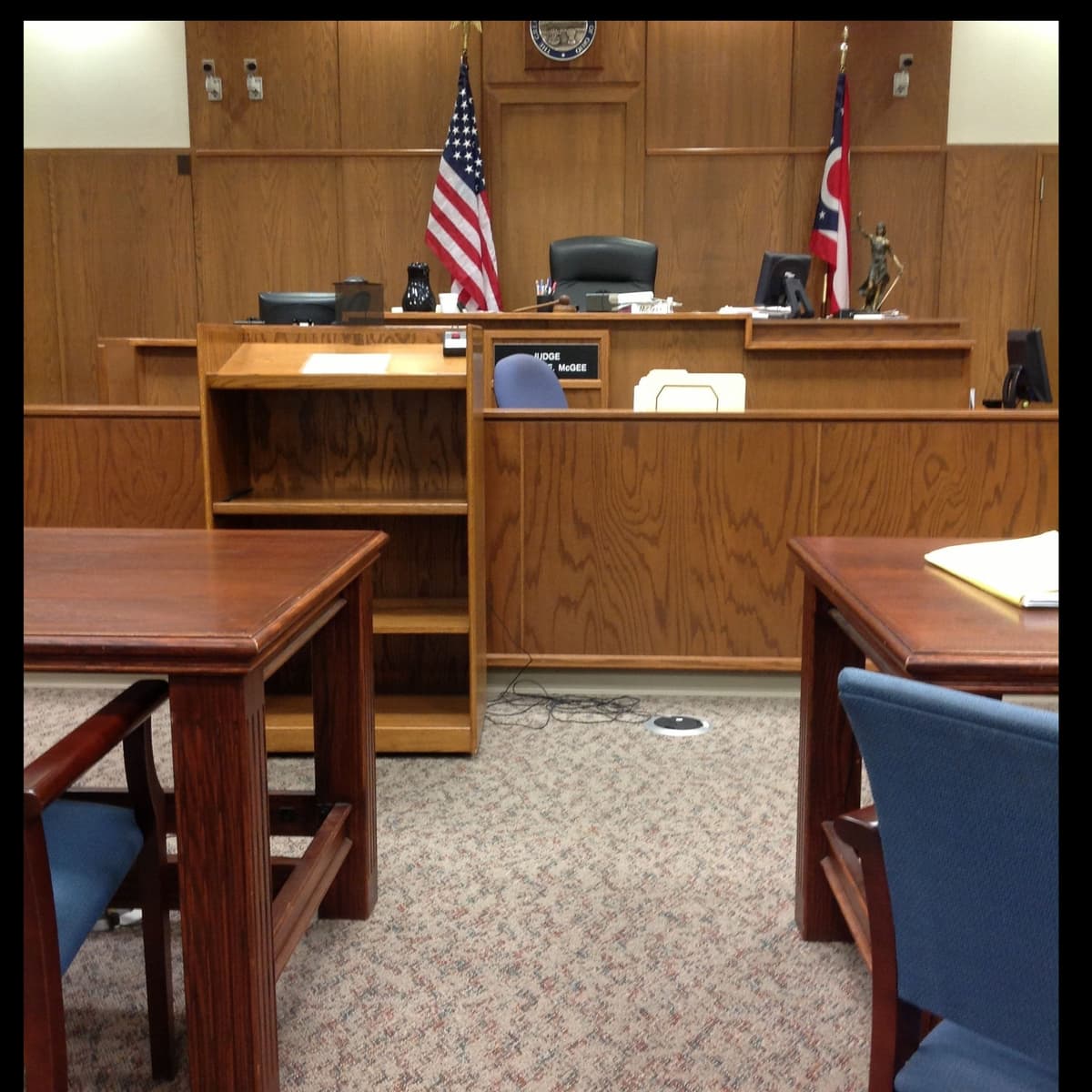 The O.J. Simpson Case: Inside the Real-Time Events of the Trial of the Century - True Crime Thriller - The Unsolved Files: Cold Cases That Refuse to Close. cover